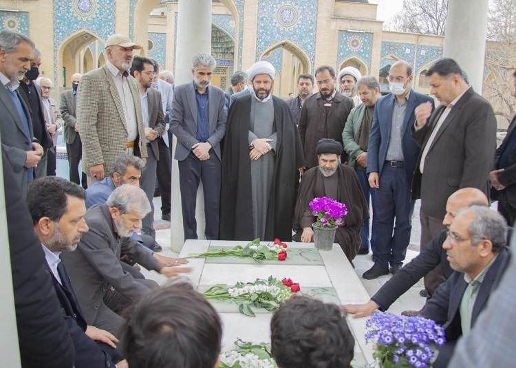 برگزاری مراسم بزرگداشت روز شهدا و تجدید میثاق با شهیدان 